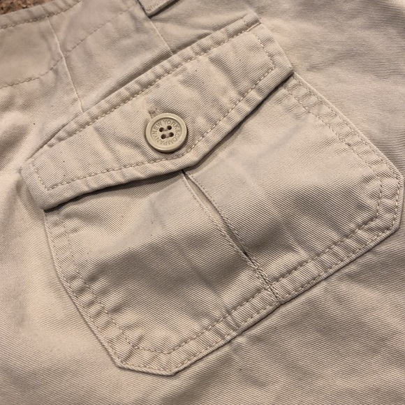 New York & Company Khaki Tan Shorts Women’s 8 - Picture 12 of 15